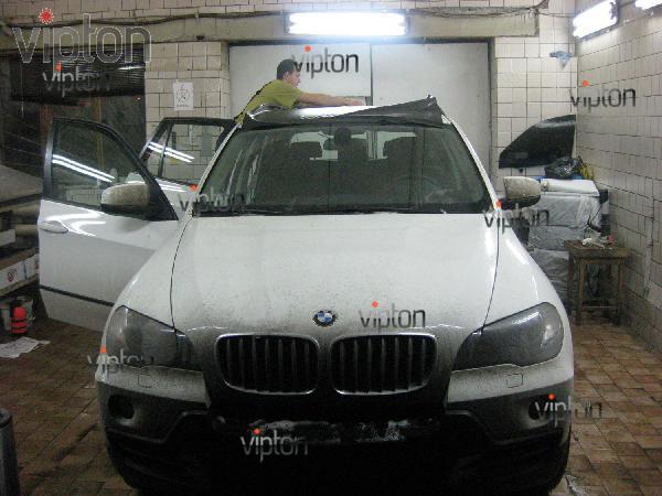 BMW X5: установка виниловой пленки 1