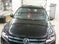 VW TIGUAN: защита лобового стекла