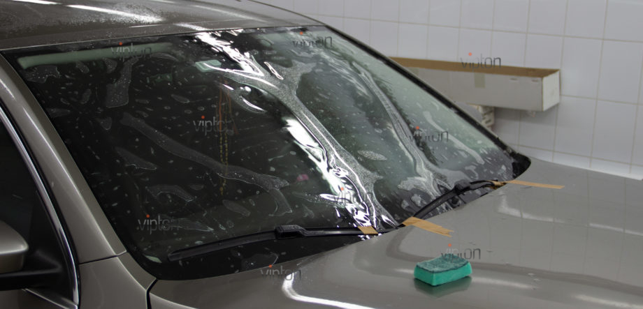 Volkswagen Passat: Бронирование лобового стекла 1