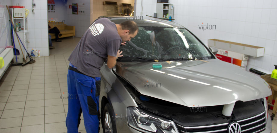 Volkswagen Passat: Бронирование лобового стекла 3