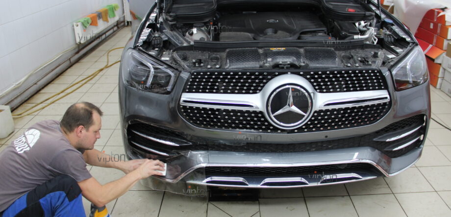 Mercedes-Benz GLE:LLUMAR GLOSS PPF. 4