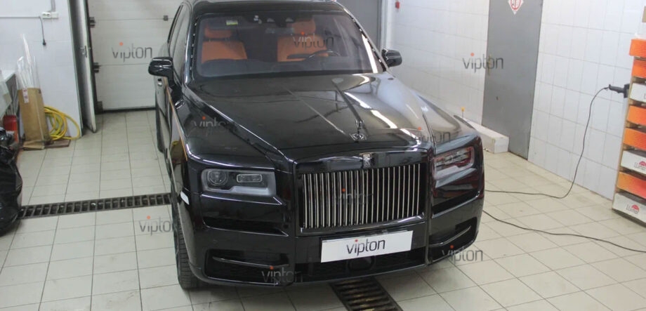 Rolls-Royce Cullinan 10