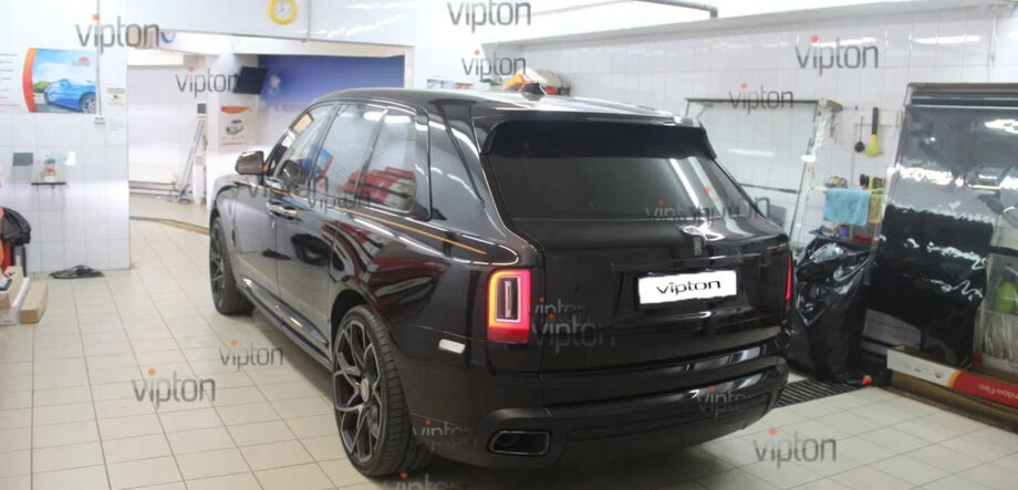 Rolls-Royce Cullinan 11